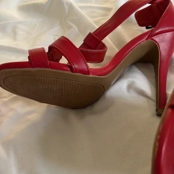 Women’s high heels - Picture 3 of 4